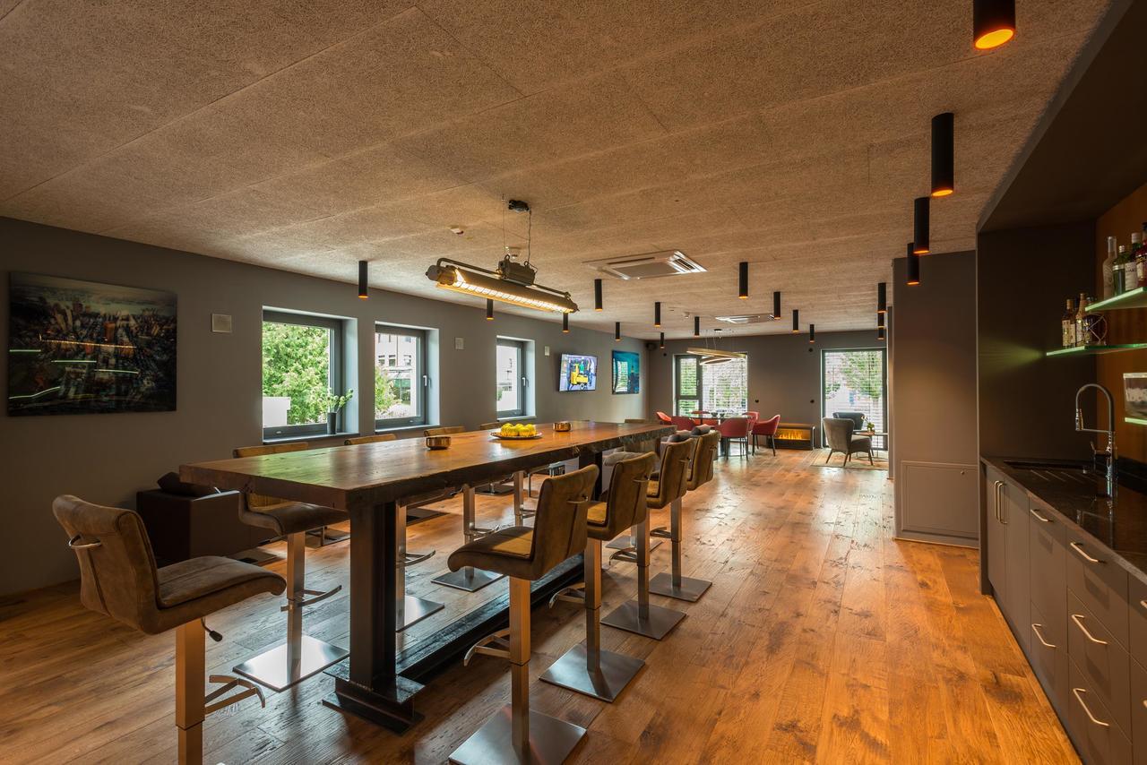 Golden Ball, Exclusive Serviced Apartments Munich Aschheim Εξωτερικό φωτογραφία